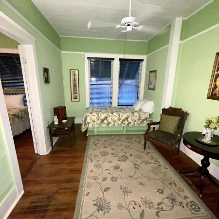 Grady House Bed And Breakfast ไฮสปริงส์ ภายนอก รูปภาพ
